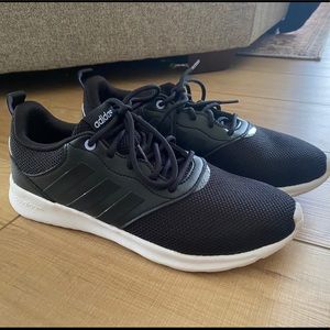 Women Sz 8.5 sneakers